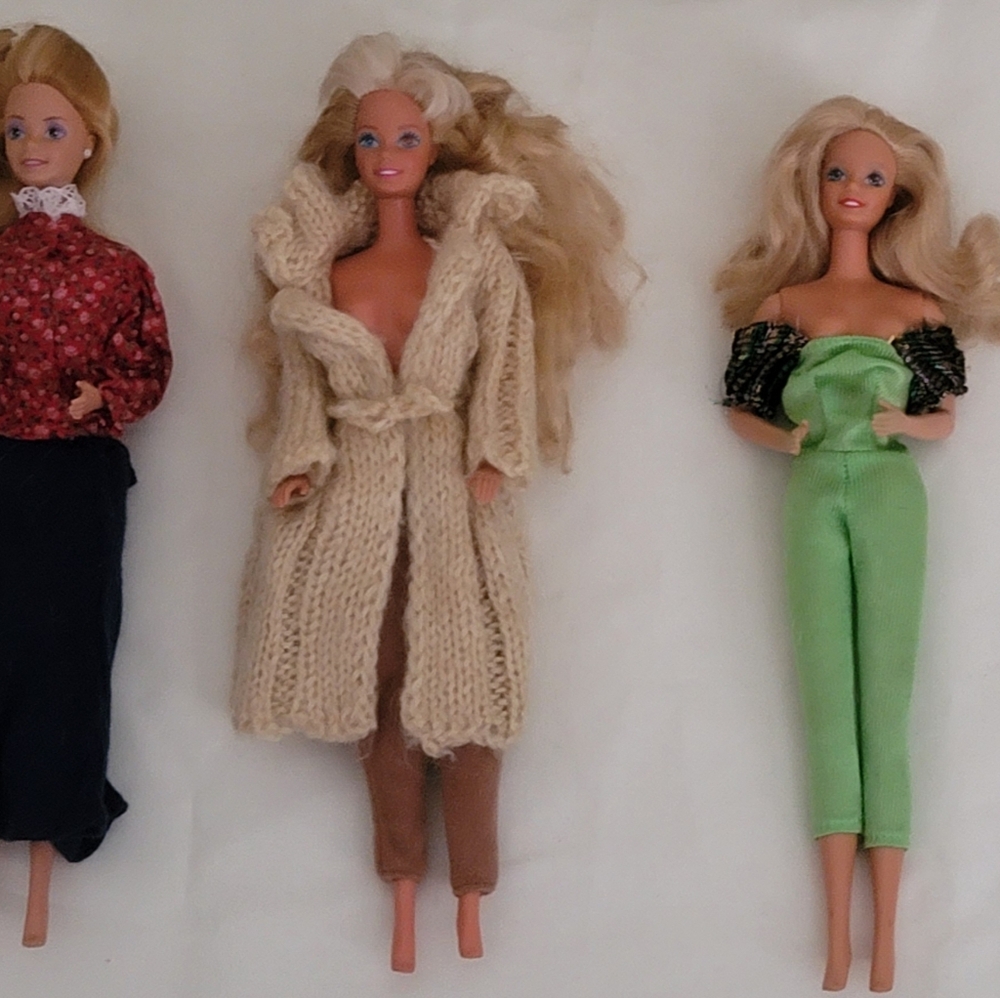 (4) Vintage 1966 Mattel Barbies Barbie Dolls